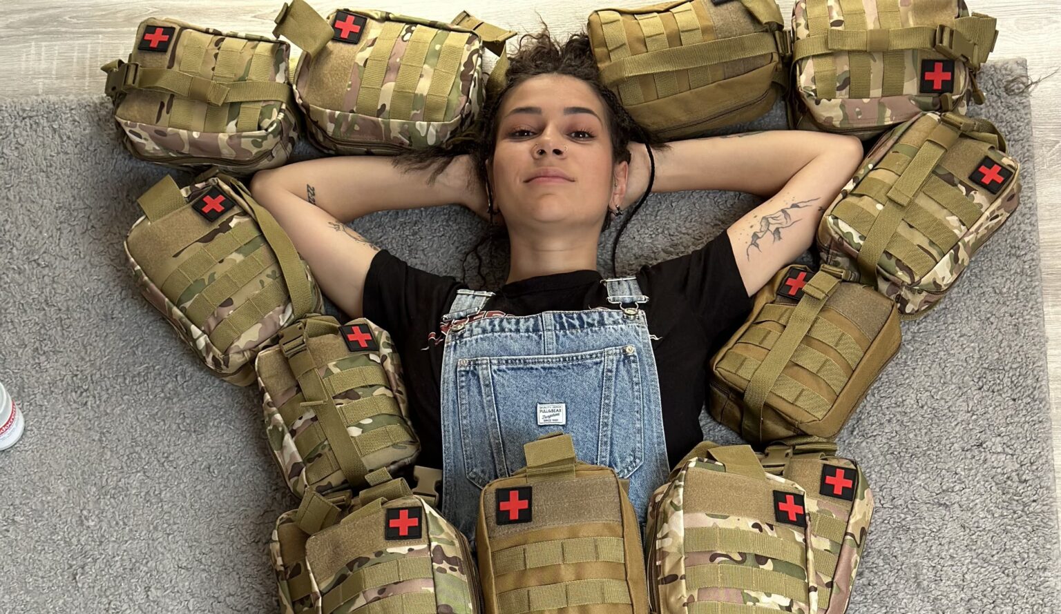 “Найважче – коли аптечки вже нема кому забрати”: історія медичної волонтерки Павки Литвин з Франківська