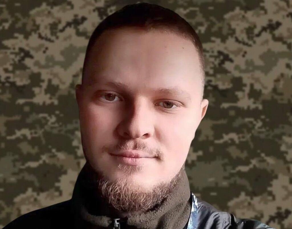 Сьогодні в Калуші зустрінуть 22-річного захисника, який повернувся з російського полону