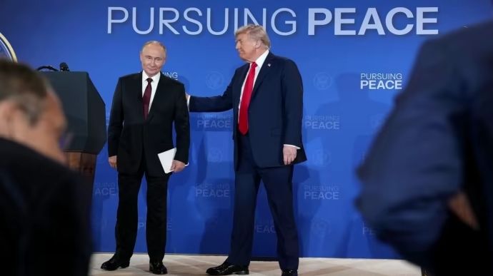 США не вводитимуть нових санкцій проти московії за результатами переговорів на Алясці