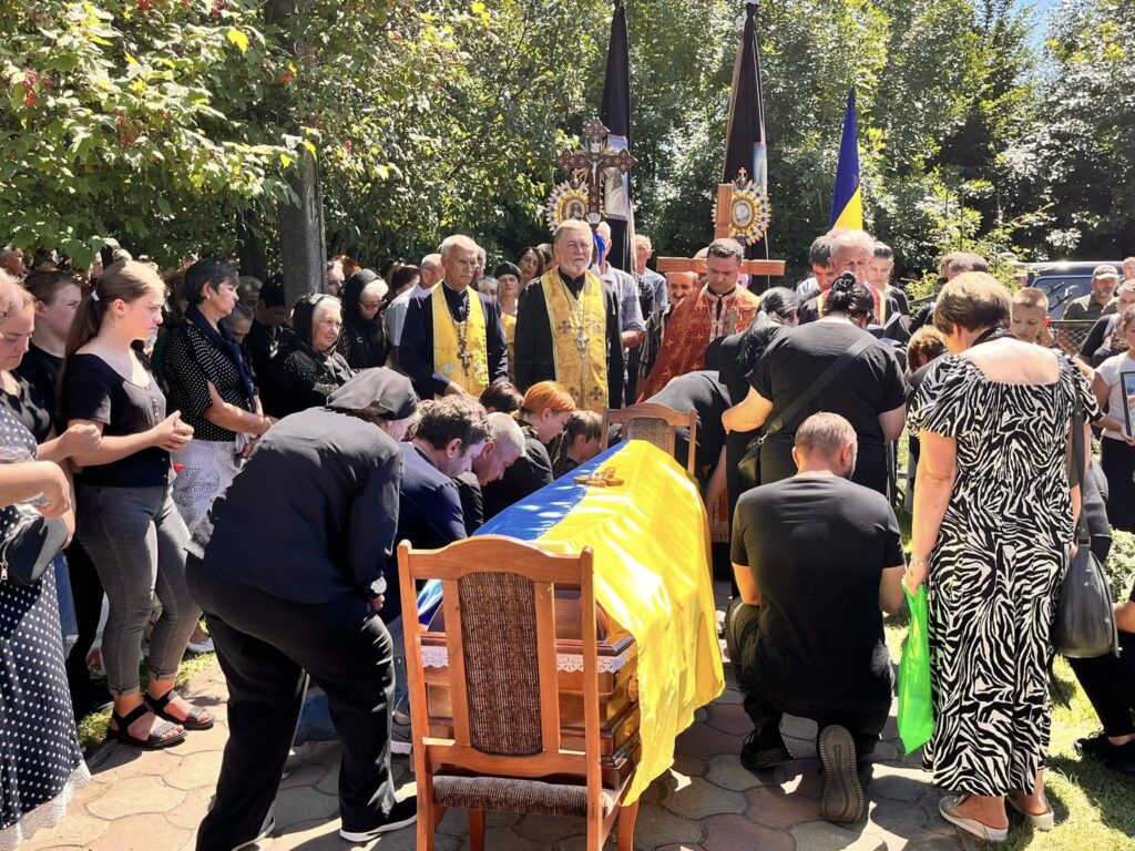 Церемонія прощання з українським захисником.