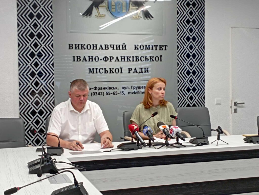 Стало відомо, як саме навчатимуться учні Івано-Франківська 