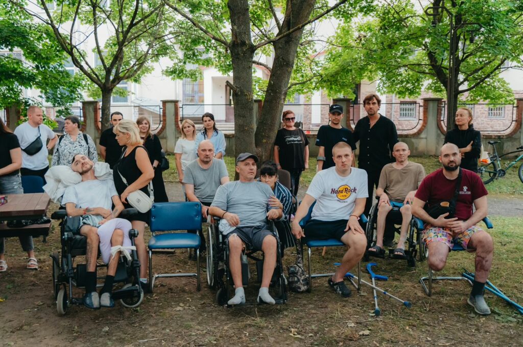 В Івано-Франківську заклали адаптивний сквер для ветеранів, які проходять реабілітацію