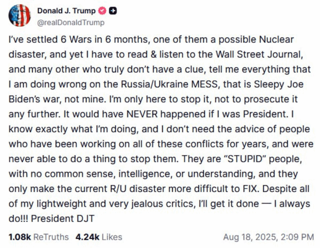 Пост Дональда Трампа з критикою Байдена та медіа.