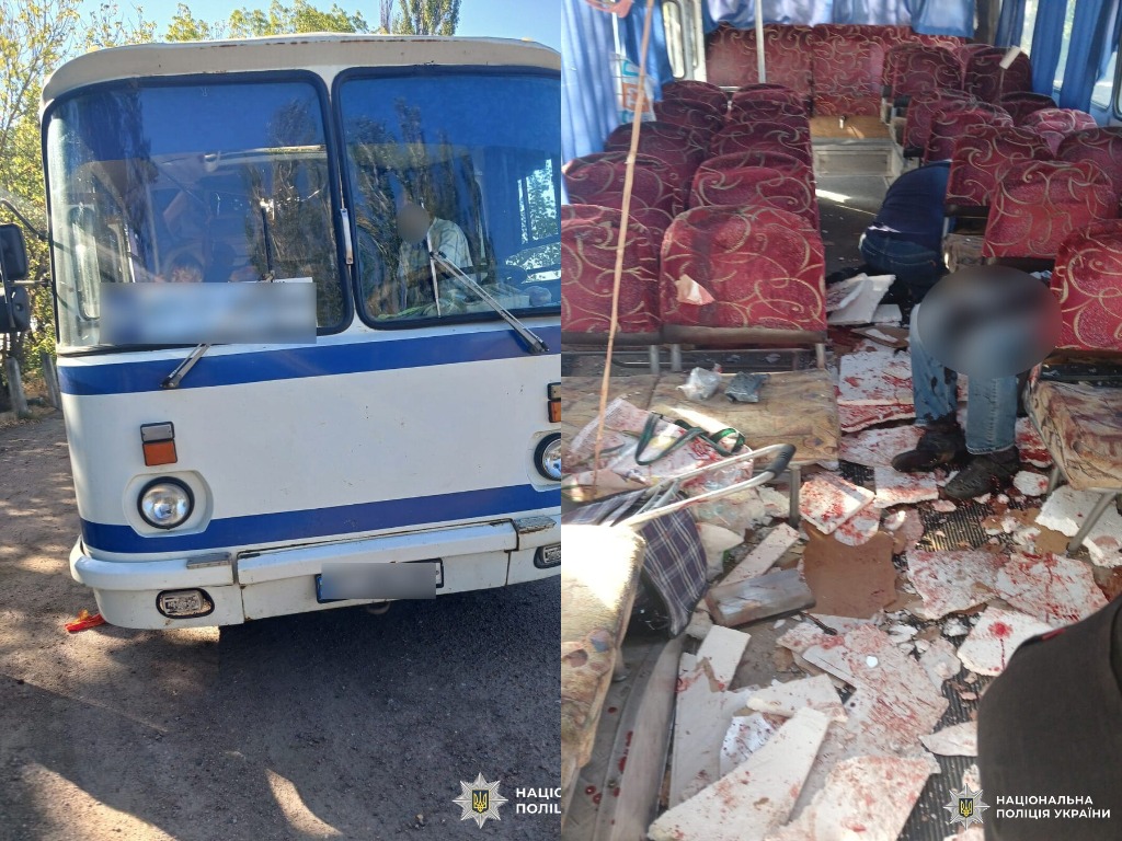 На Херсонщині ворожі дрони двічі атакували рейсовий автобус, є загиблі й поранені. ФОТО