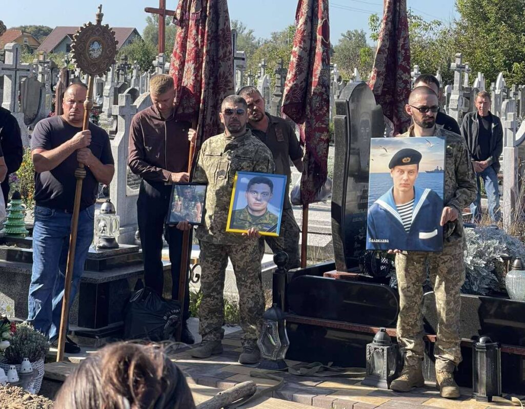 На Коломийщині провели в останню путь полеглого героя Миколу Гоянюка