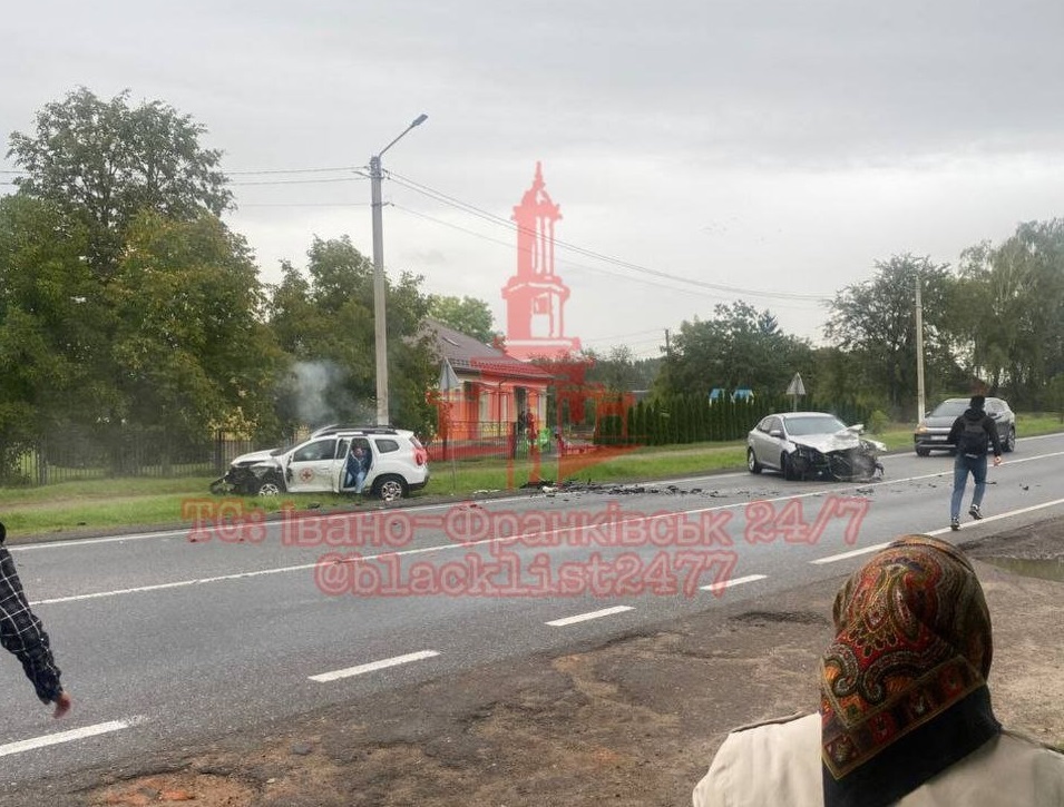 У Тязеві зіткнулись два автомобілі. ФОТО