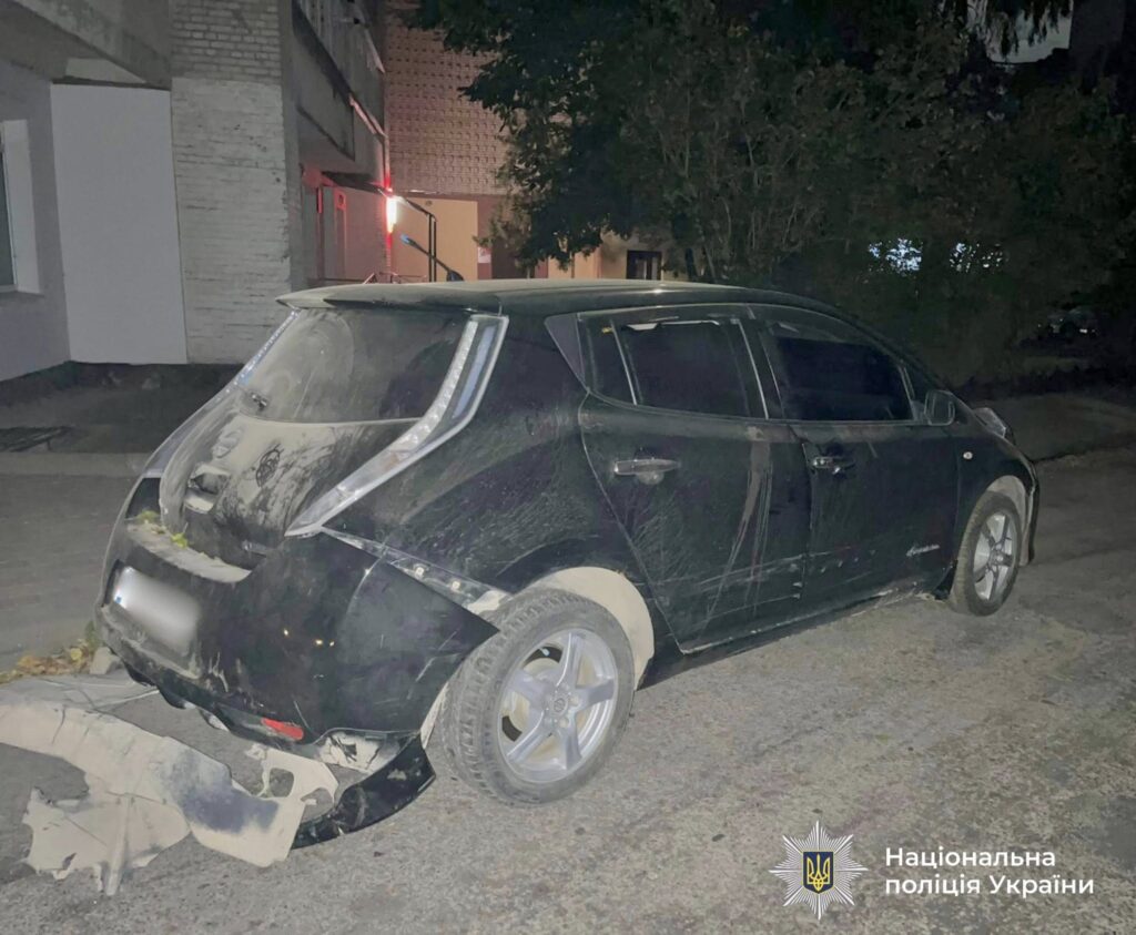 У Франківську п'яна водійка збила пішохода відчиненою дверкою