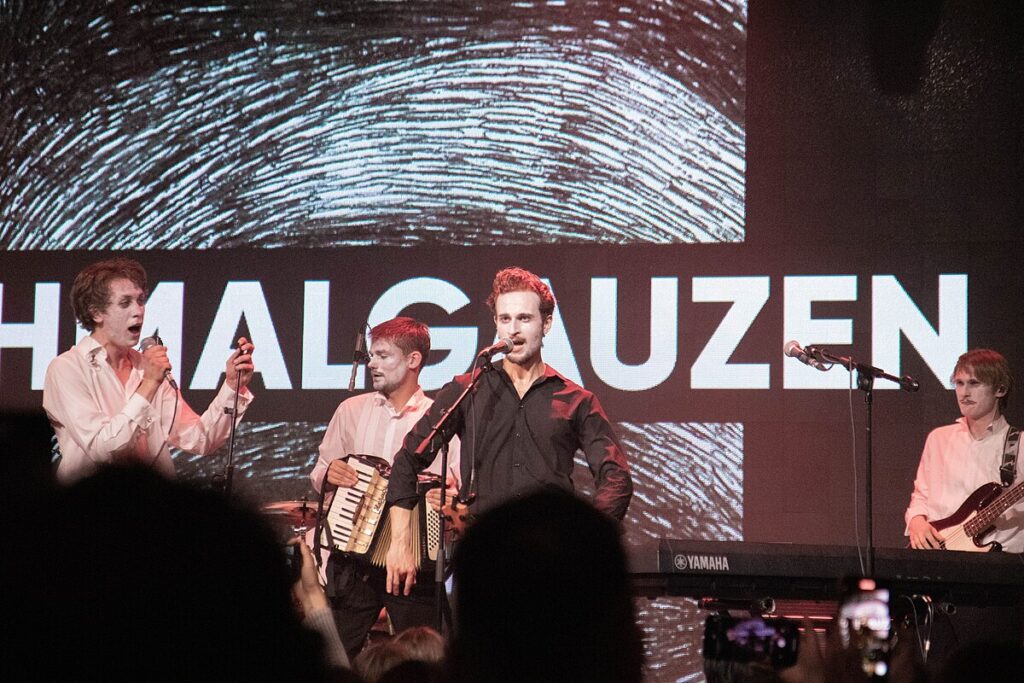 Гурт Schmalgauzen виступить в Івано-Франківську з виставою «Твій Віль»