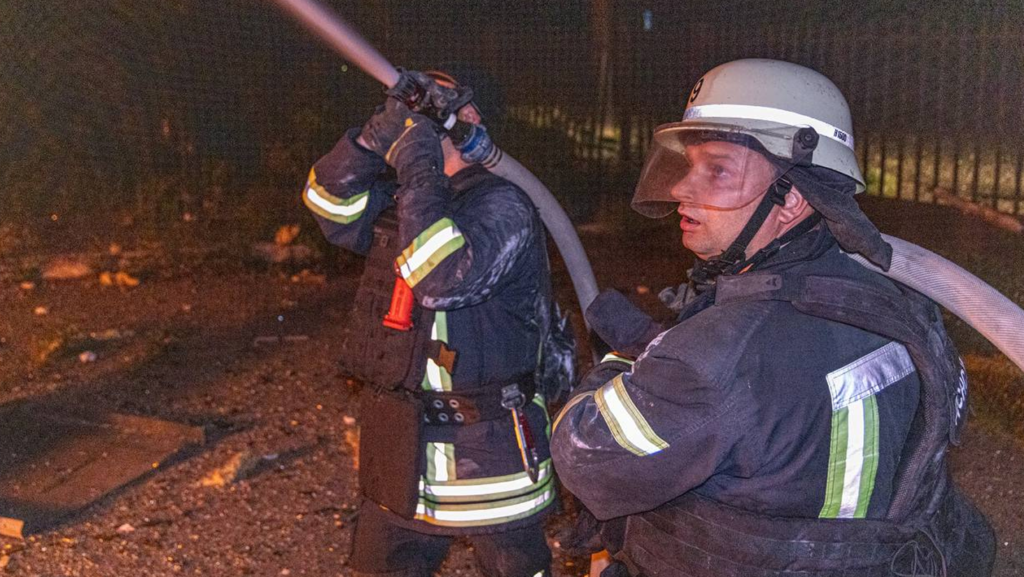 Головний санітарний лікар області розповів про стан повітря після нічних "прильотів" по Калушу