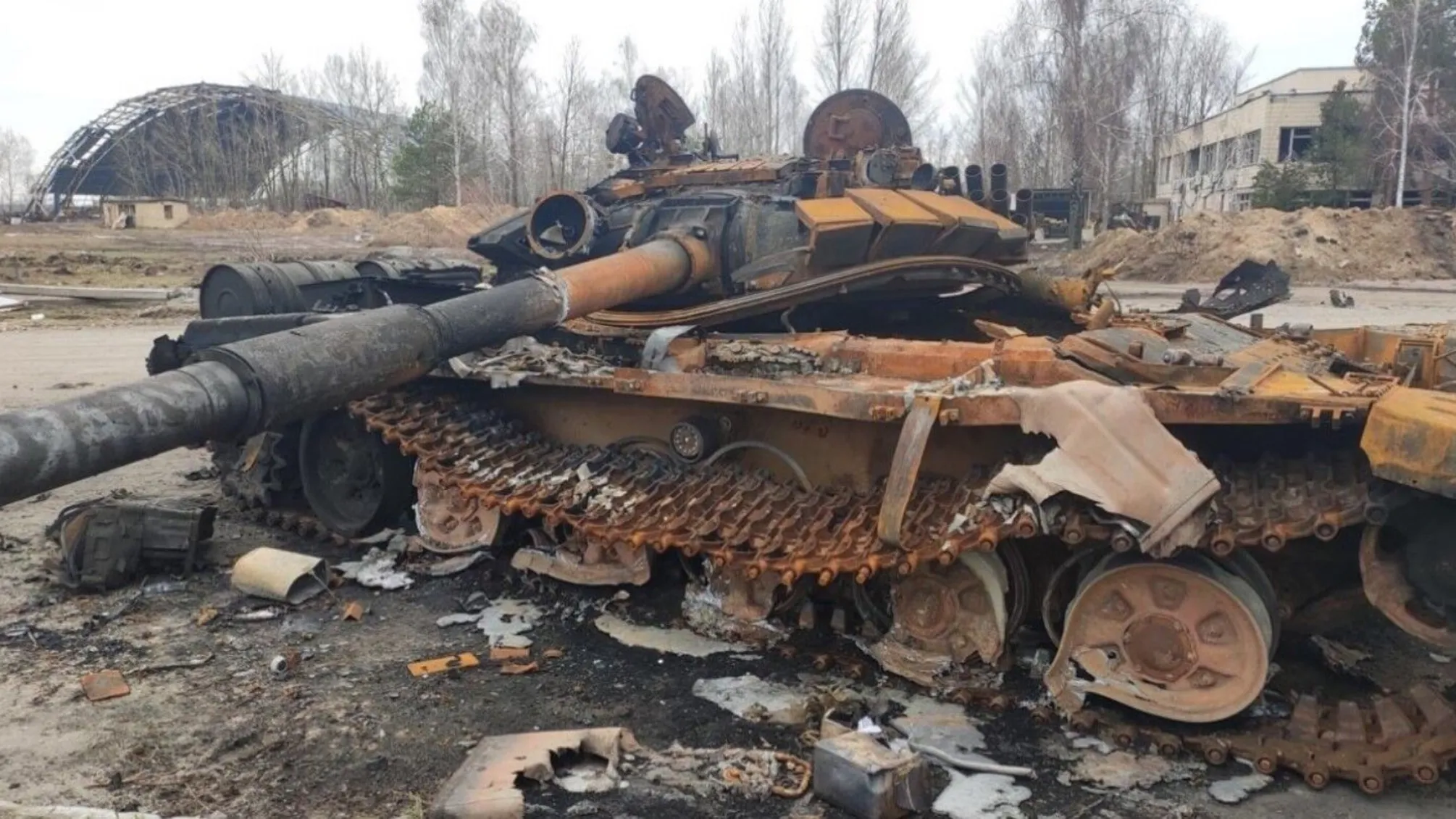 За минулу добу окупанти втратили в Україні понад 900 орків та майже 30 артсистем