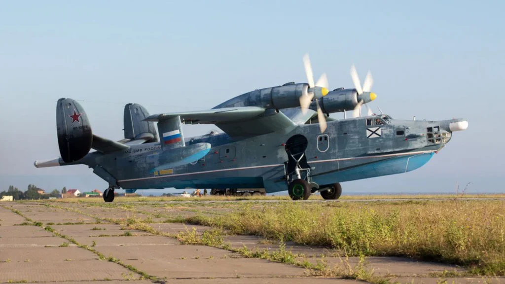 Літак-амфібія на аеродромі