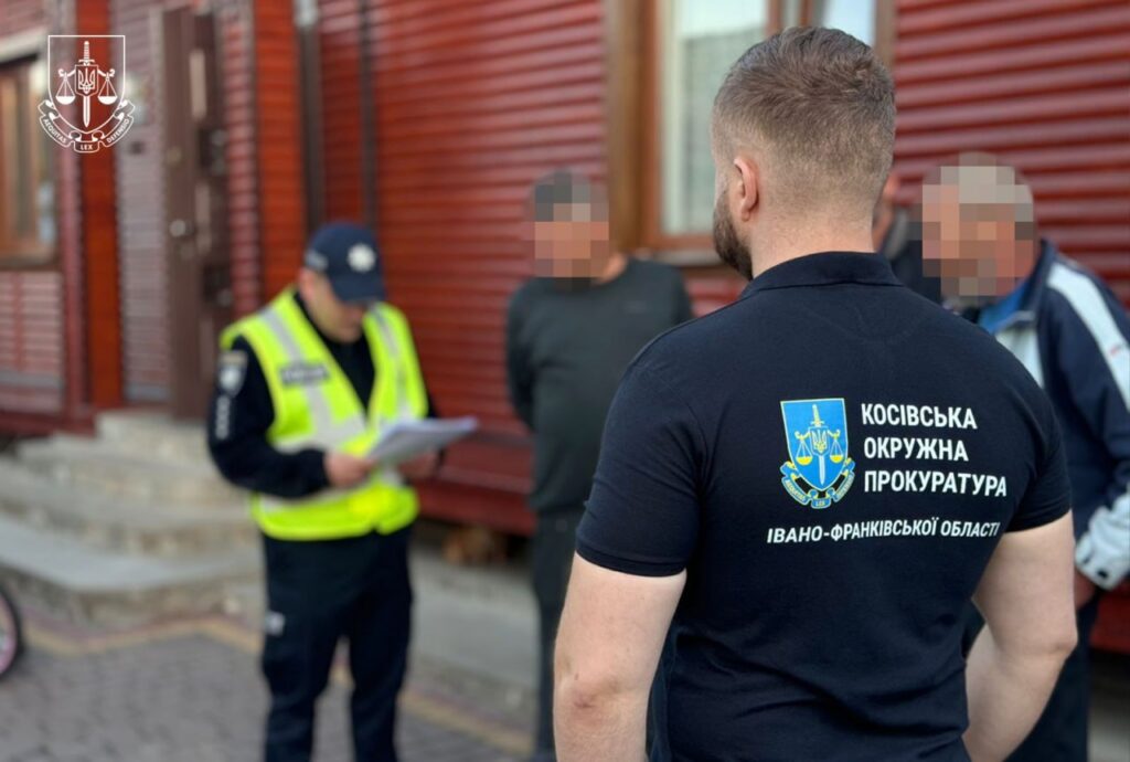 На Прикарпатті посадовців підозрюють у незаконній порубці дерев на понад 721 млн. грн. ФОТО