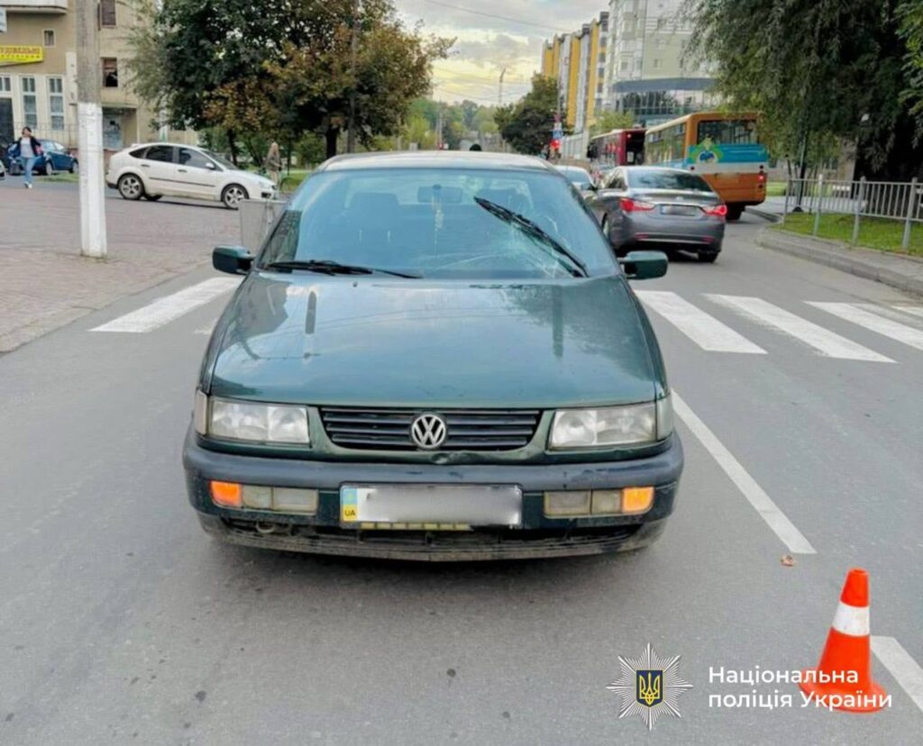 В Івано-Франківську водій легковика наїхав на жінку: поліція з’ясовує обставини ДТП. ФОТО