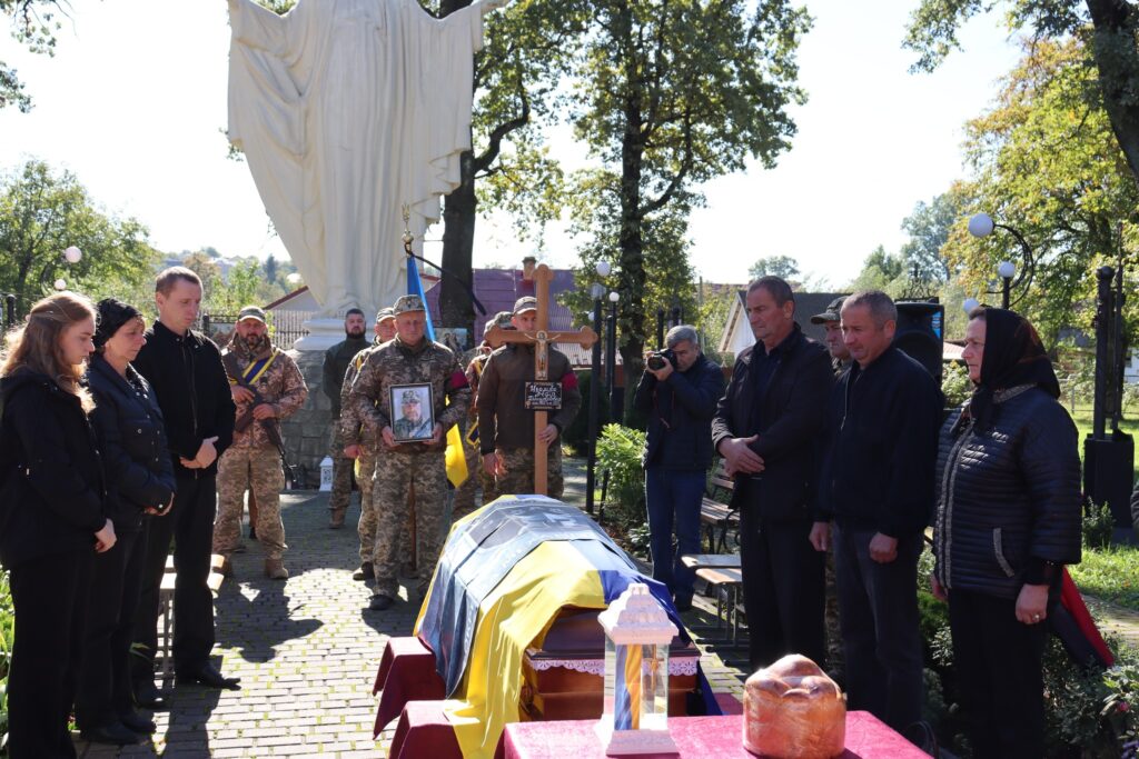 "На щиті" у Солотвинську громаду повернувся Герой Федір Цьомко ФОТО