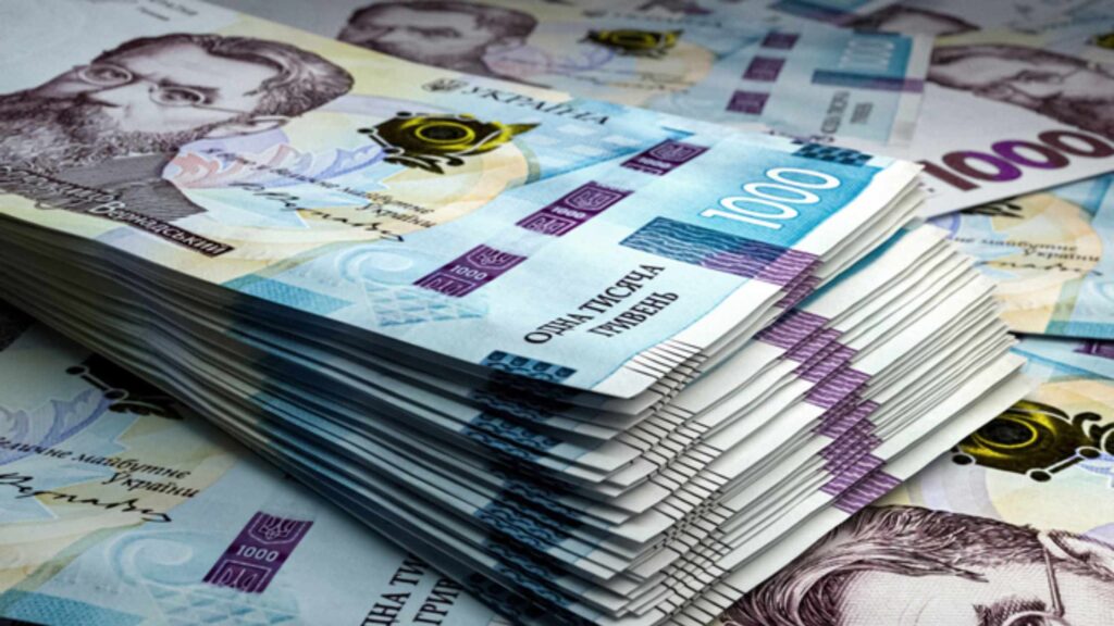 Шахраї видурили у 64-річної франківки майже 100 тисяч гривень