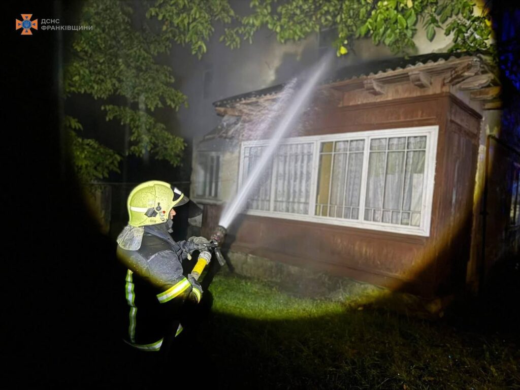 У пожежі на Прикарпатті загинуло двоє людей. ФОТО