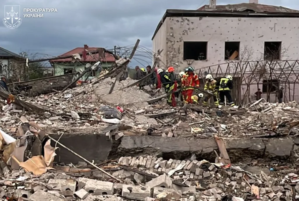 Внаслідок російського удару по Львову загинула родина з чотирьох осіб: Серед жертв дитина