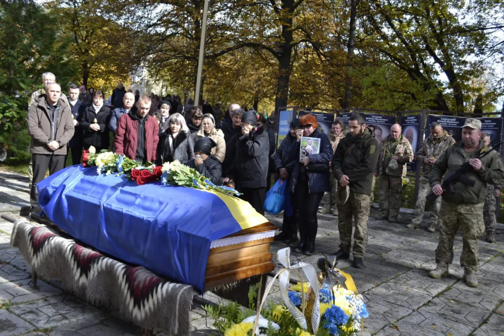 У Верховинському районі оголосили жалобу за полеглим Василем Танасійчуком