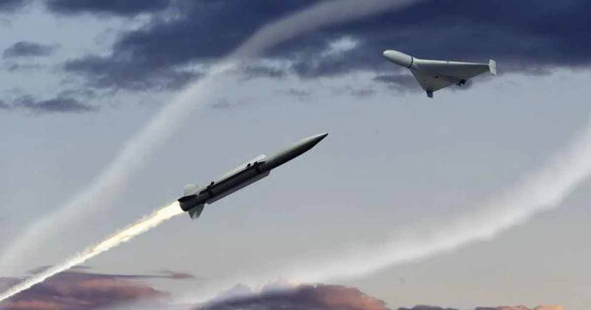 Ракета перехоплює ворожий безпілотник у небі