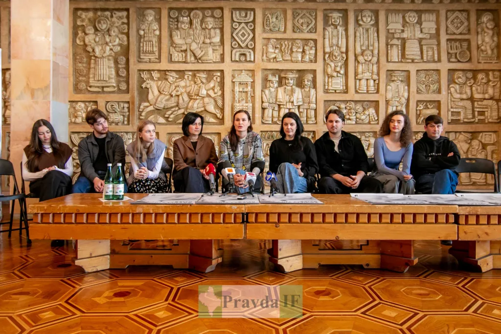 Пресконференція з учасниками у культурному центрі