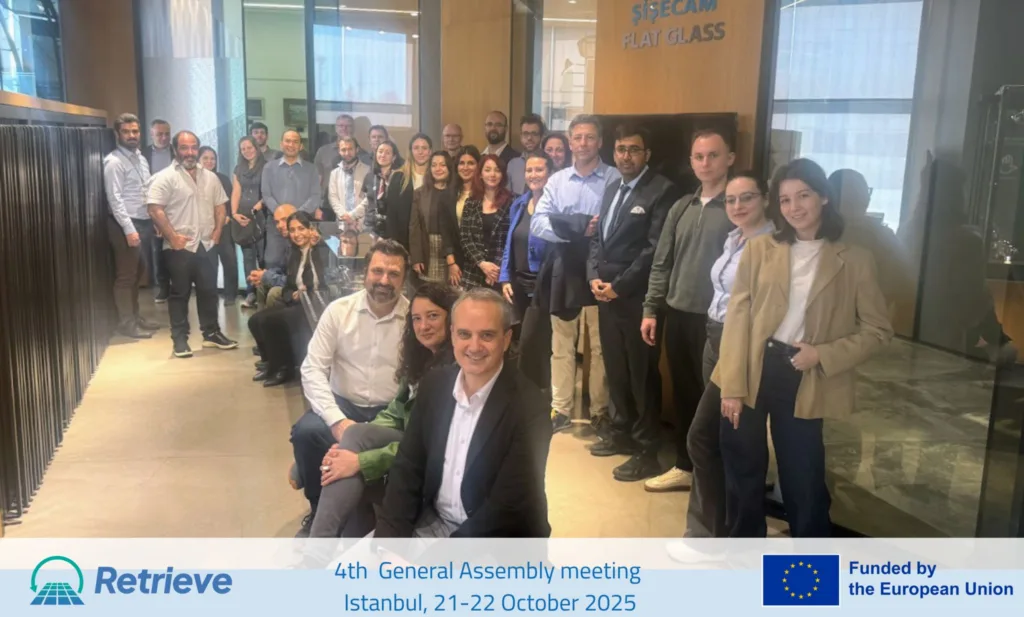 Групове фото учасників зібрання Retrieve в Стамбулі