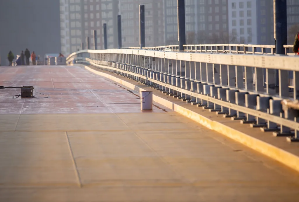 Будівництво нового мосту в місті