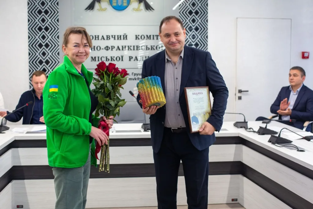Вручення подяки у міській раді Івано-Франківська