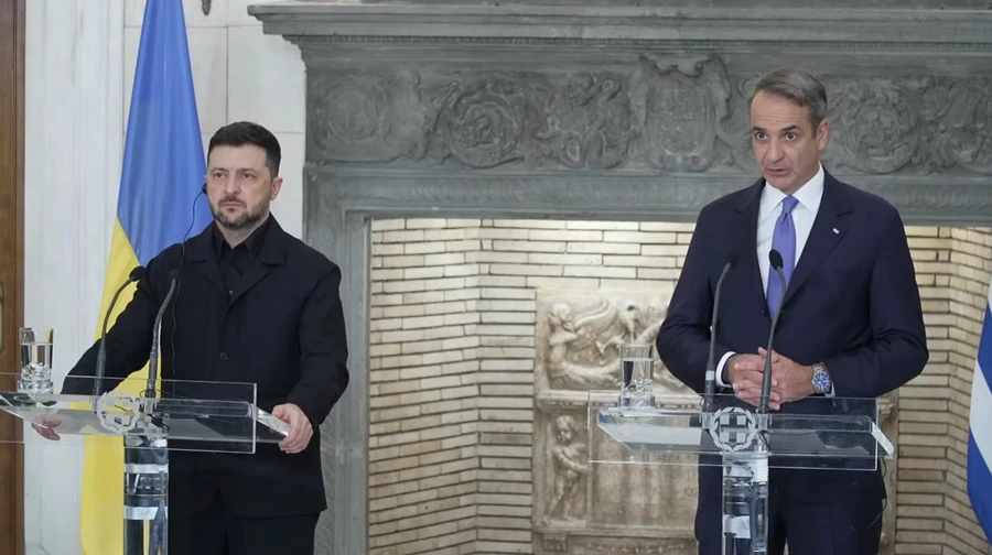 Двоє політиків на спільній пресконференції