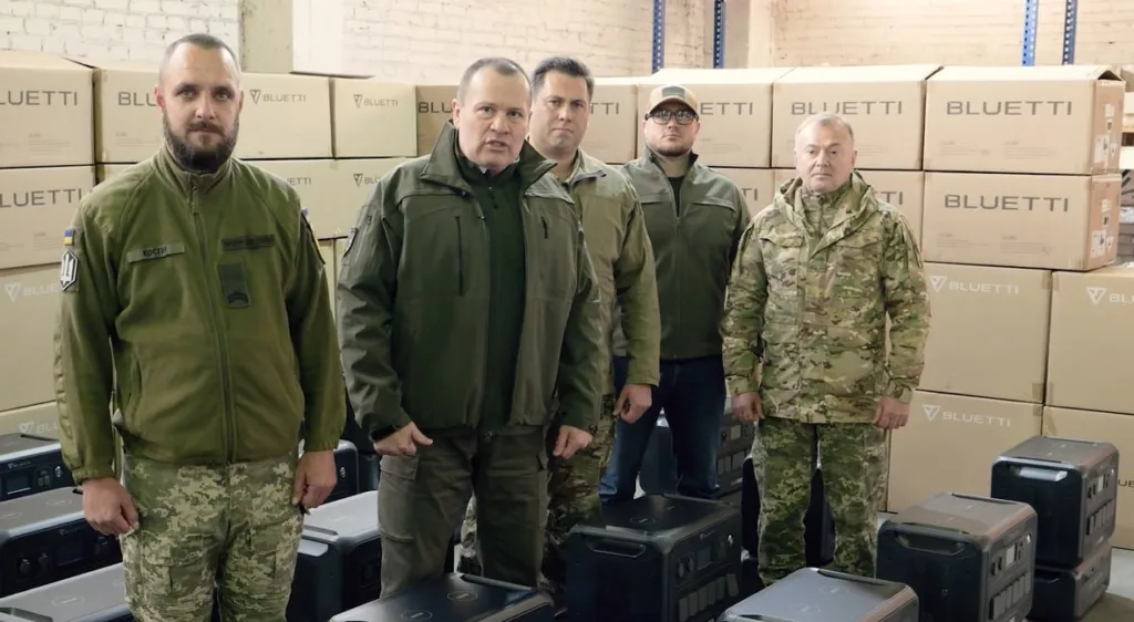 Військові отримують генератори Bluetti для підтримки енергії