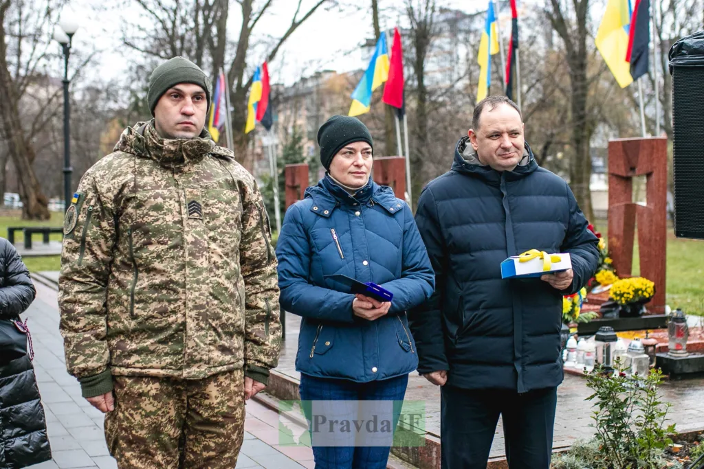 Вшанування пам’яті героїв України у парку