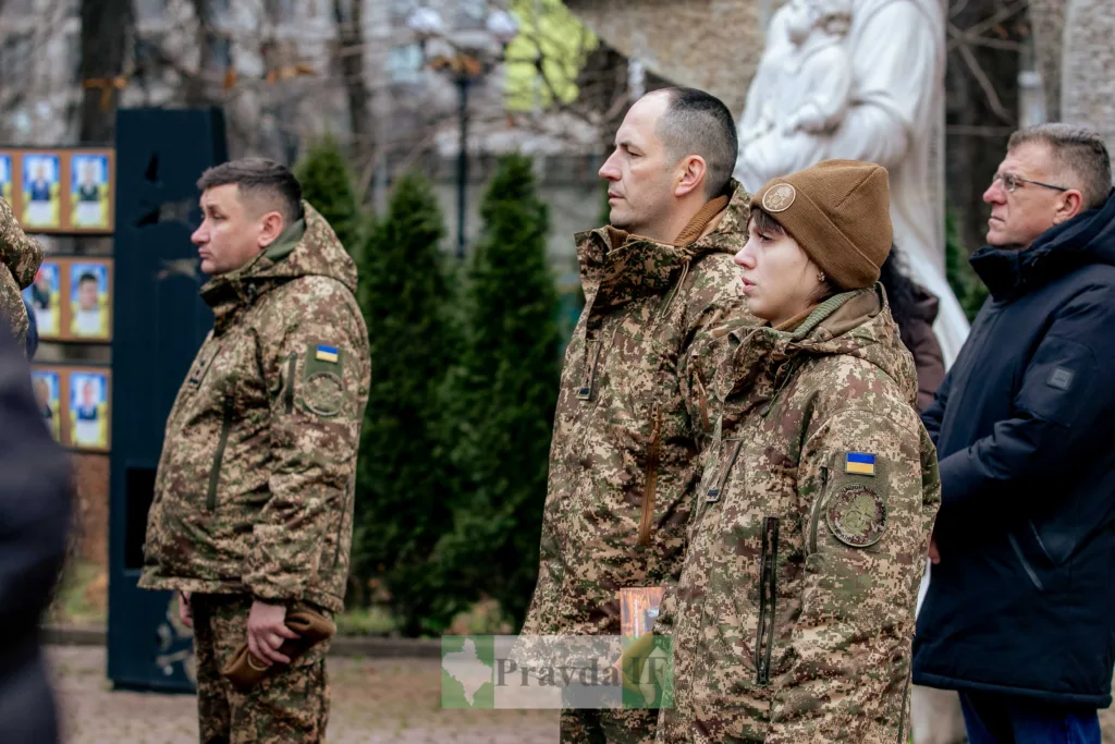 Українські військові на урочистій церемонії