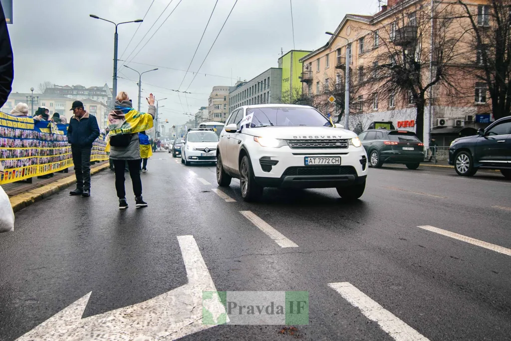 Автопробіг на підтримку України в місті