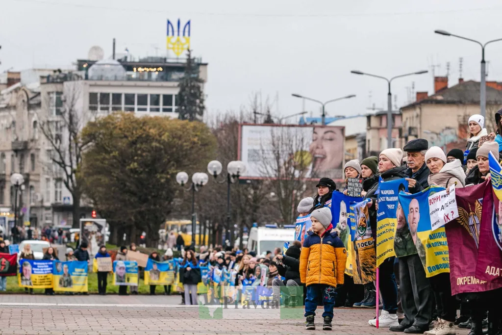 Мітинг на підтримку українських полонених у місті