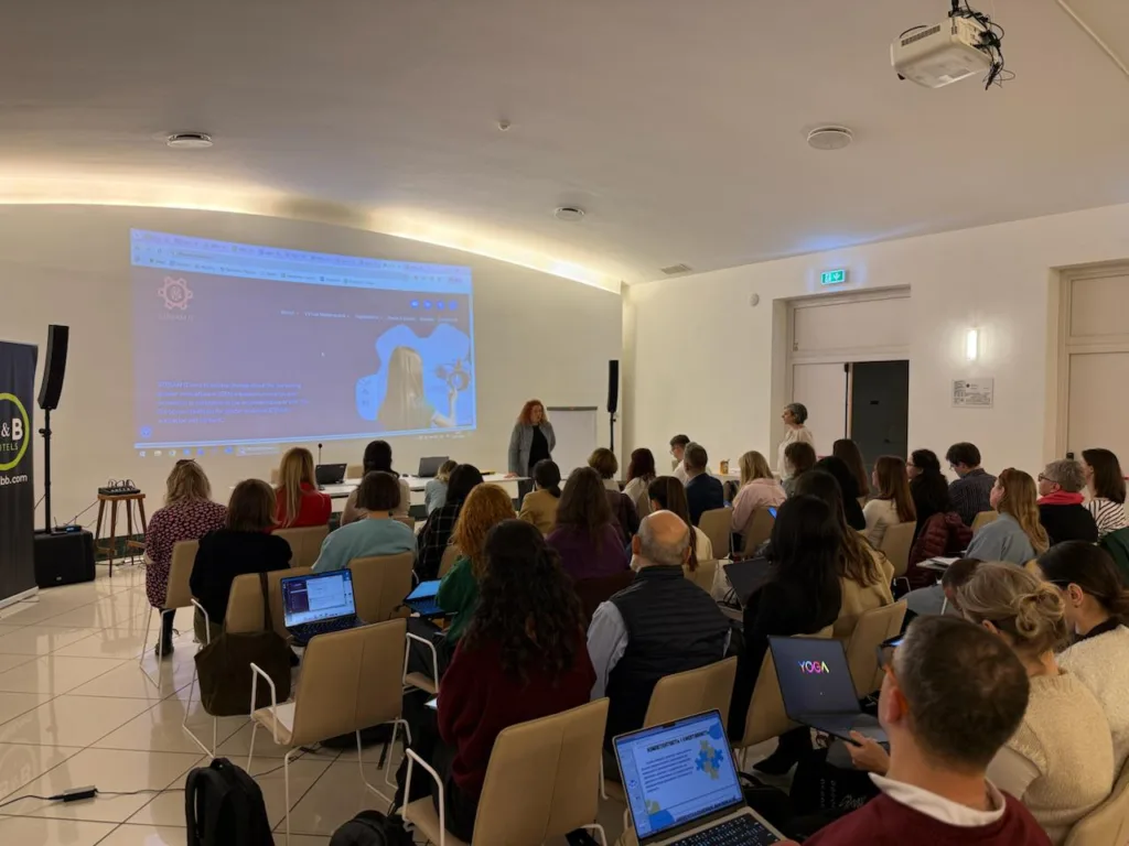 Презентація перед аудиторією у конференц-залі