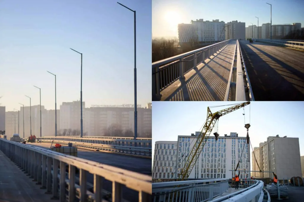 Будівництво нового міського мосту на світанку