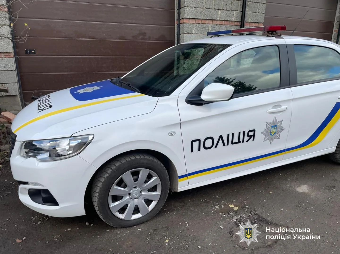 Поліцейський автомобіль Національної поліції України
