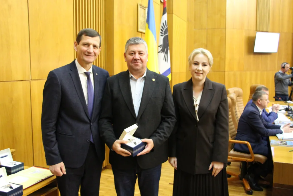 Урочисте нагородження у міській раді України