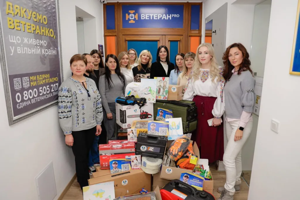 Волонтери ВетеранПро з гуманітарною допомогою