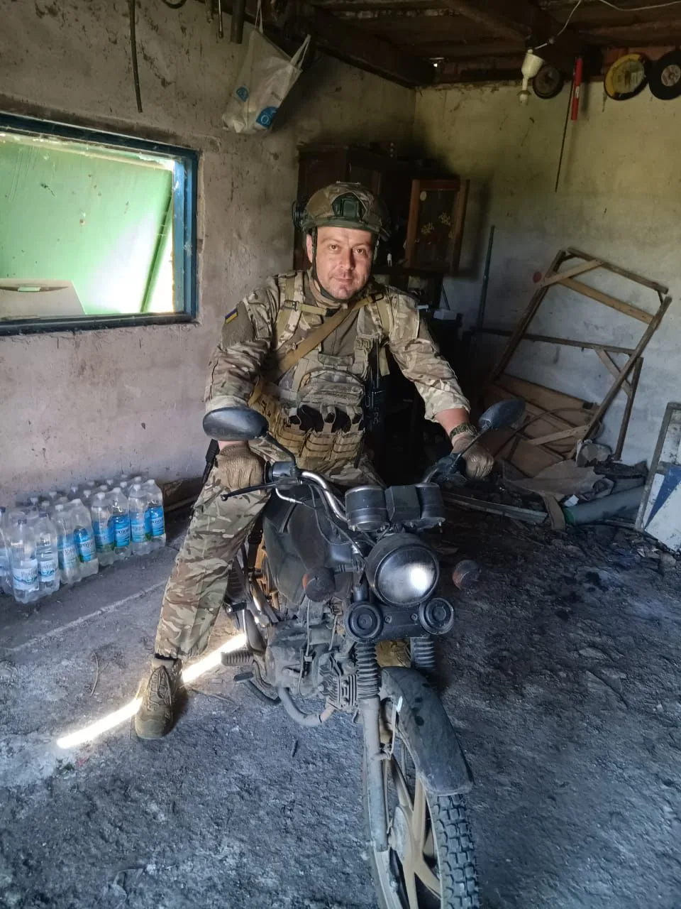 На зображенні може бути: мотоцикл