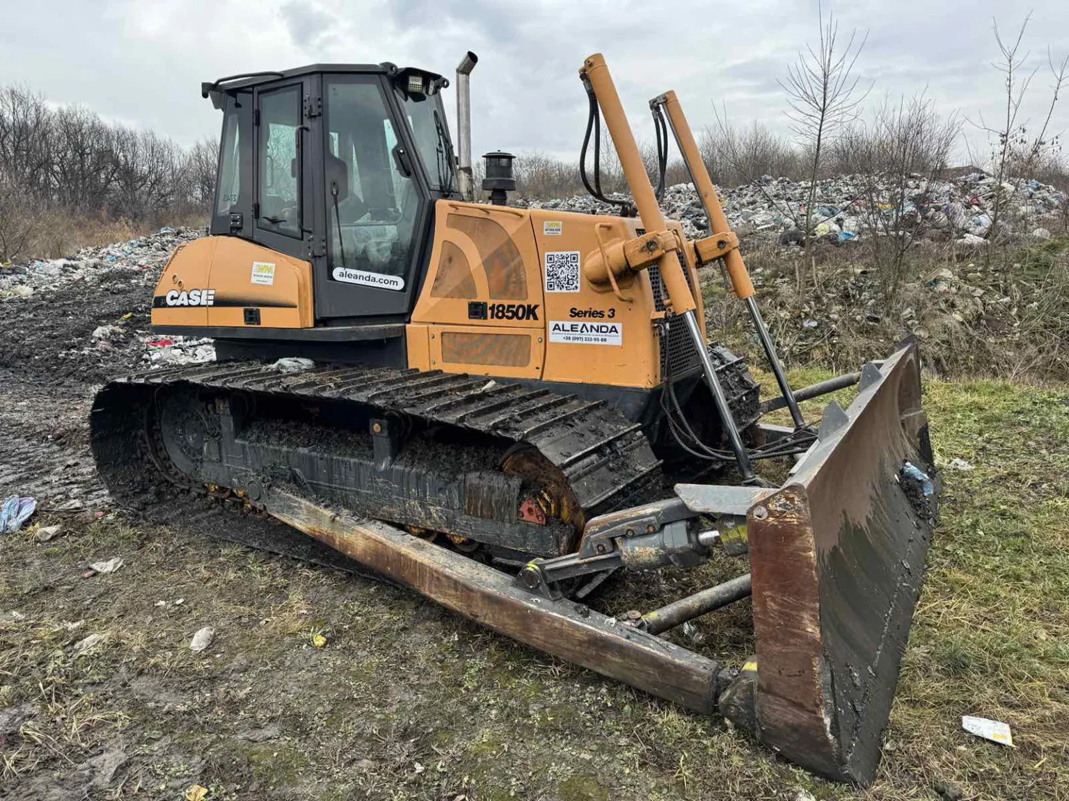 Бульдозер на будівельному майданчику