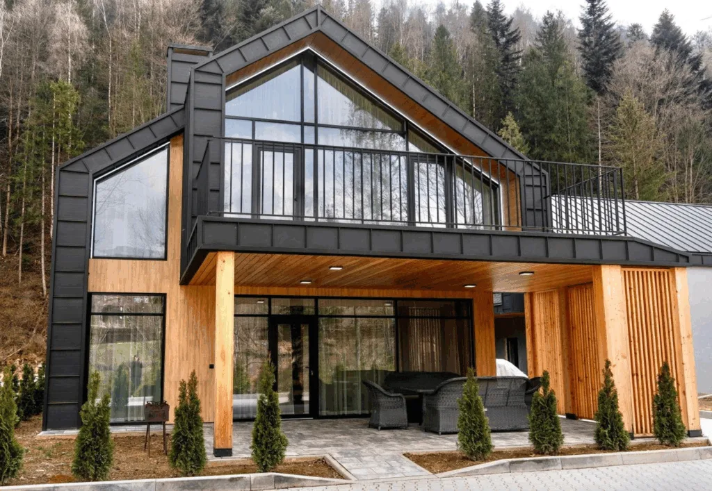 Сучасний дерев'яний будинок у горах