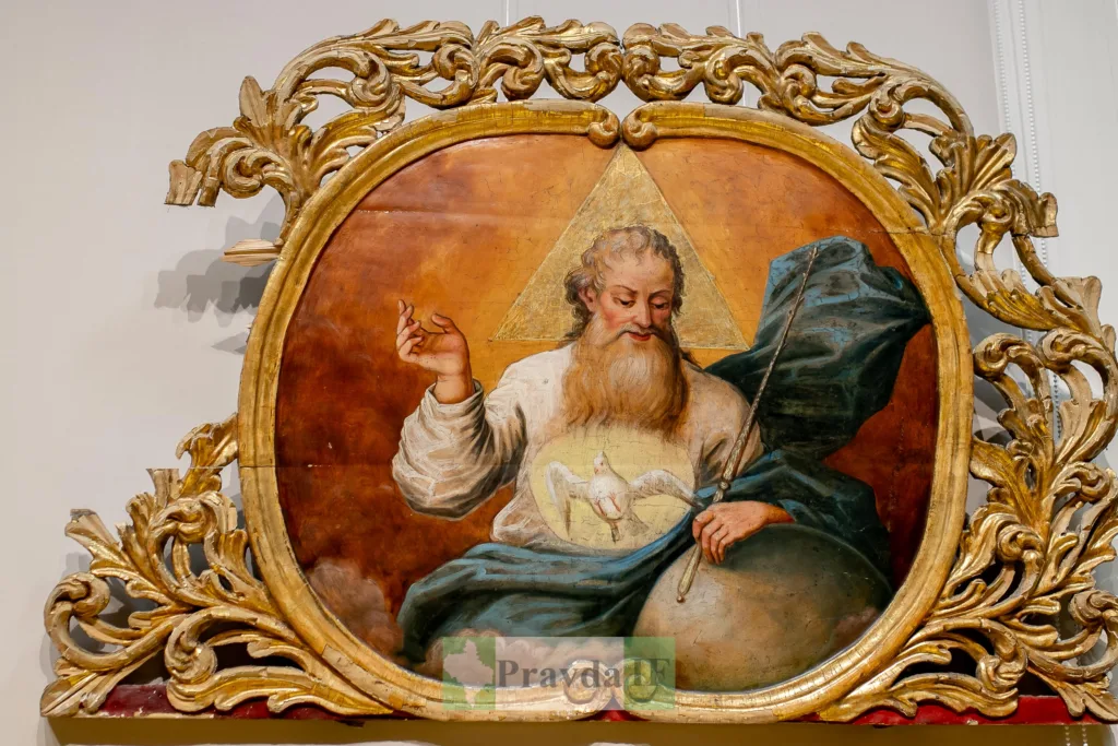 Релігійна картина Бога в золотій рамі