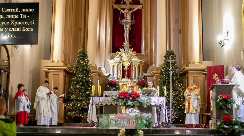 Різдвяна меса у католицькому храмі