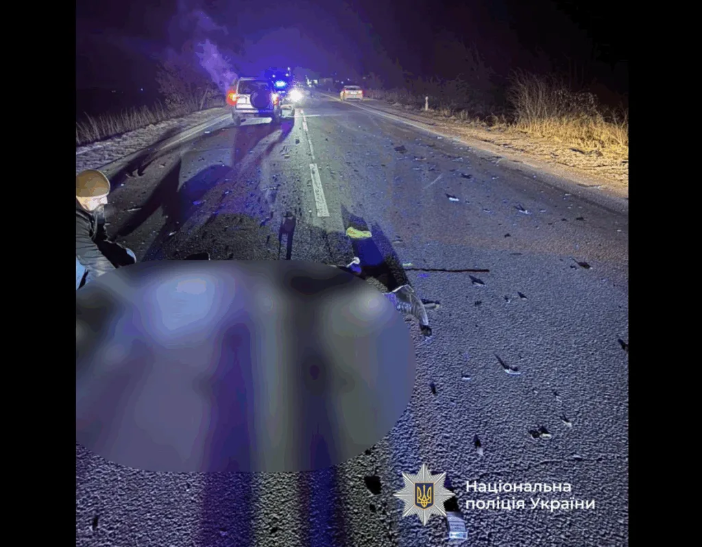 Нічна ДТП на трасі, працює поліція України