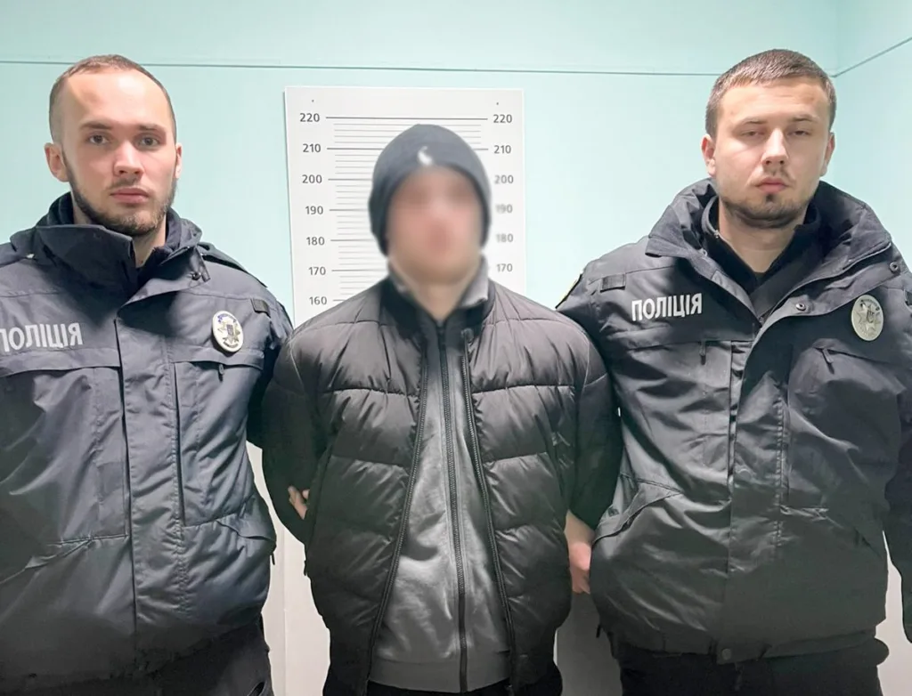 Поліція затримала підозрюваного у відділку