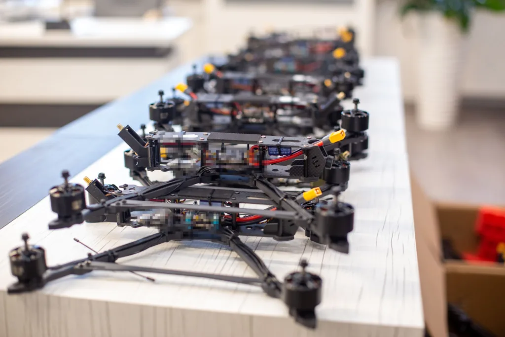 Каркаси дронів на виробничому столі