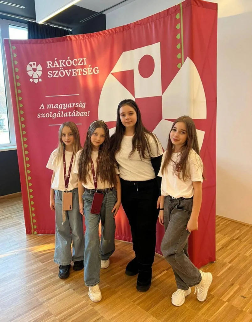 Діти на заході Rákóczi Szövetség