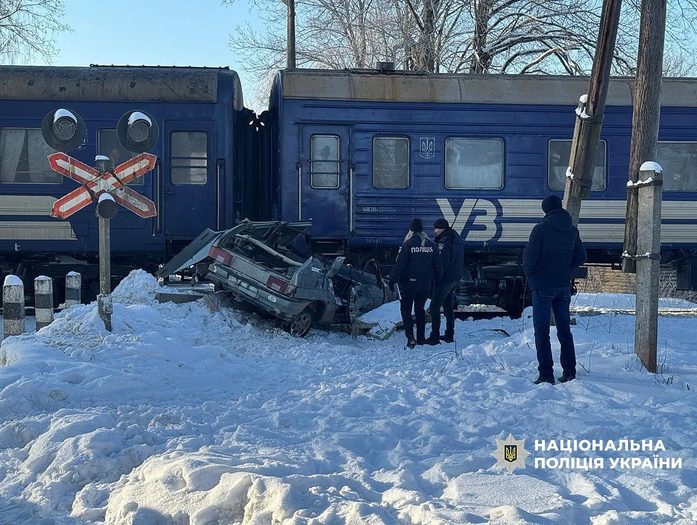 ДТП поїзда і автомобіля на залізничному переїзді