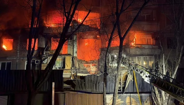 Пожежа в житловому будинку вночі