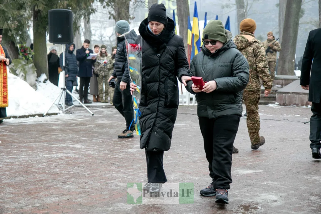 Церемонія вшанування пам’яті героїв України